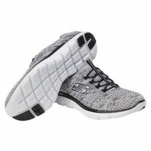 NWT!!! Skechers Ladies Bungee Slip On Shoe